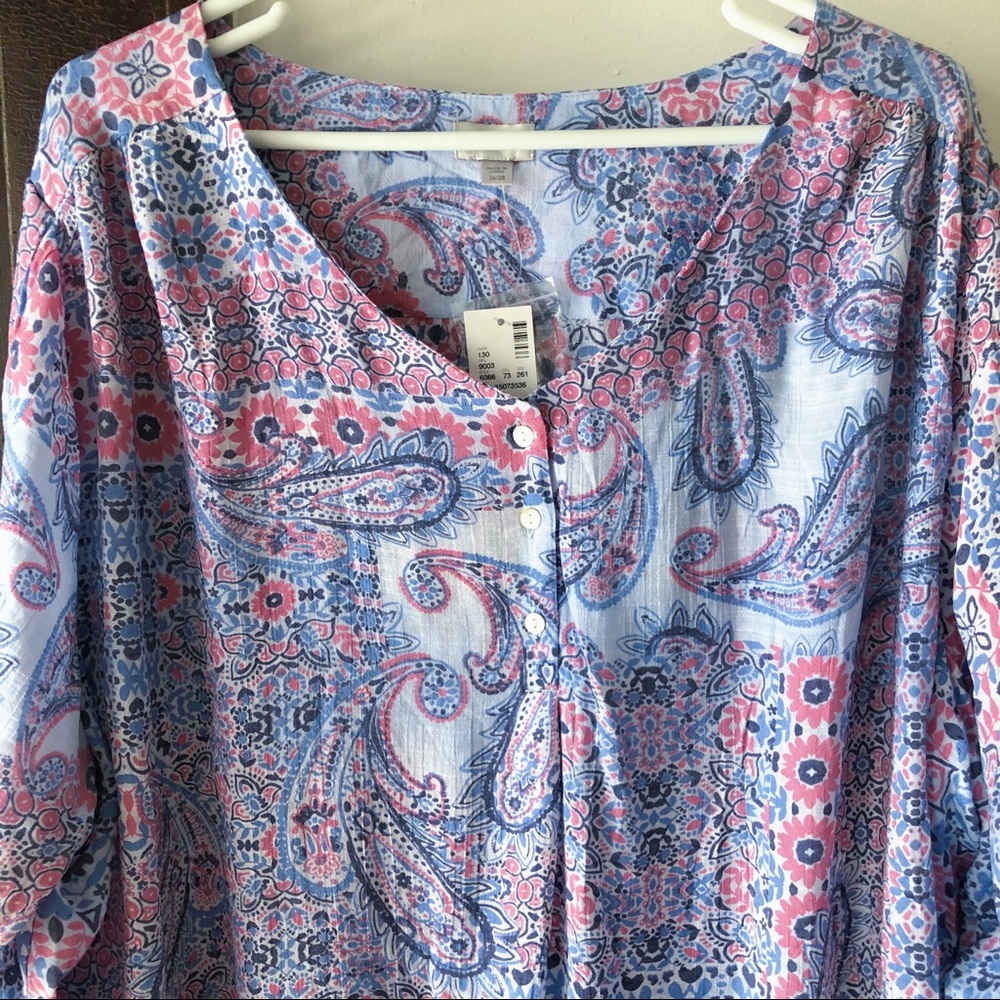 NWT Plus Size Paisley Blouse Short Sleeve 26/28